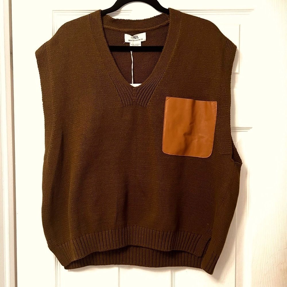 Zara Men’s brown knit vest with faux leather pocket. l/xl NWT
Coastal Grandpa - Picture 8 of 16